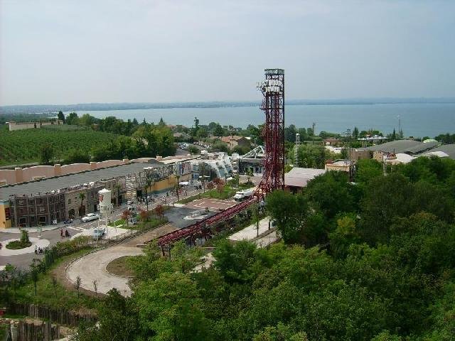 upic103570