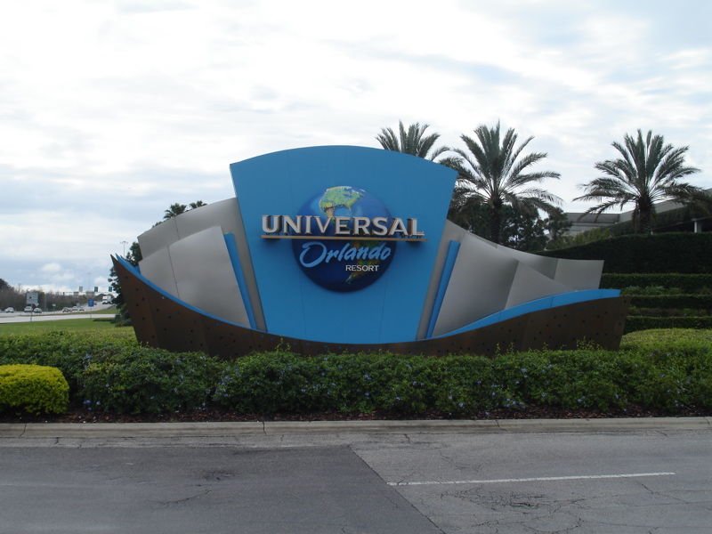 upic125840