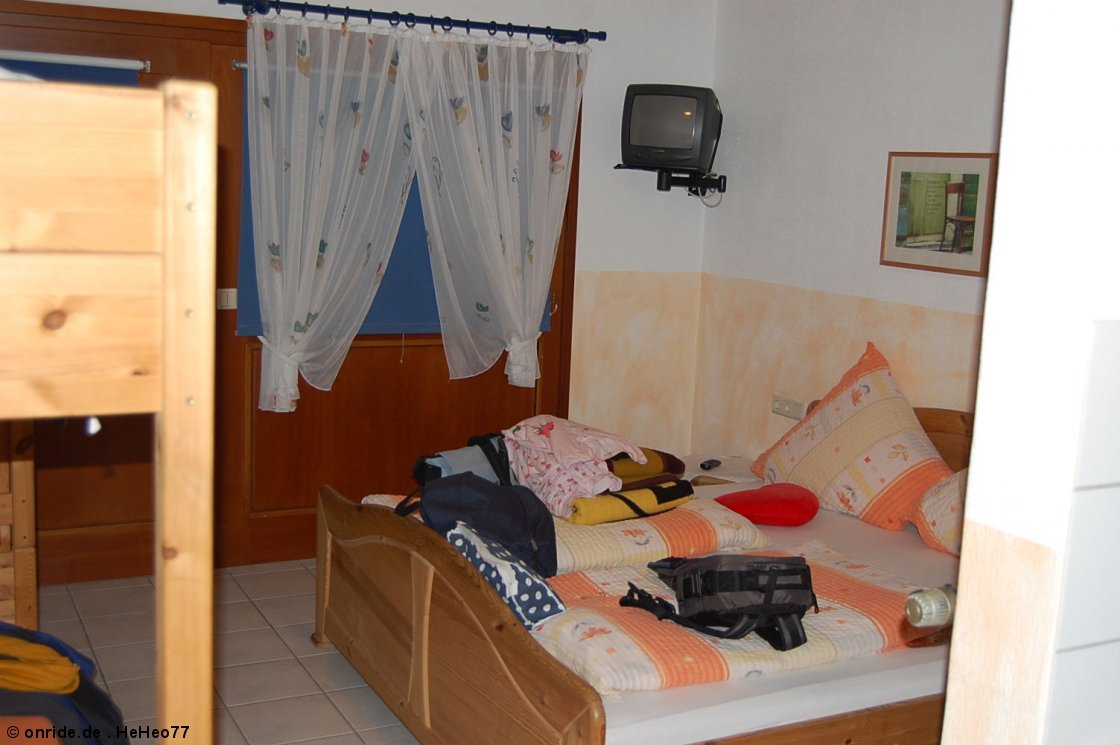 upic286696