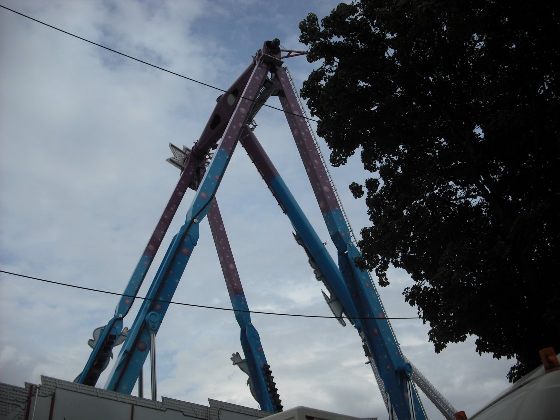 upic430137