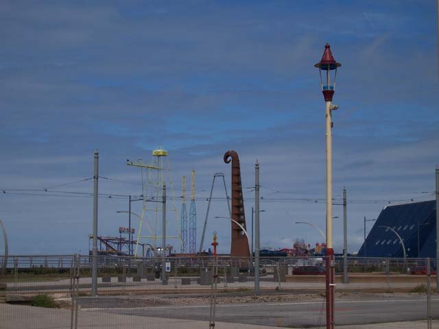 upic89043